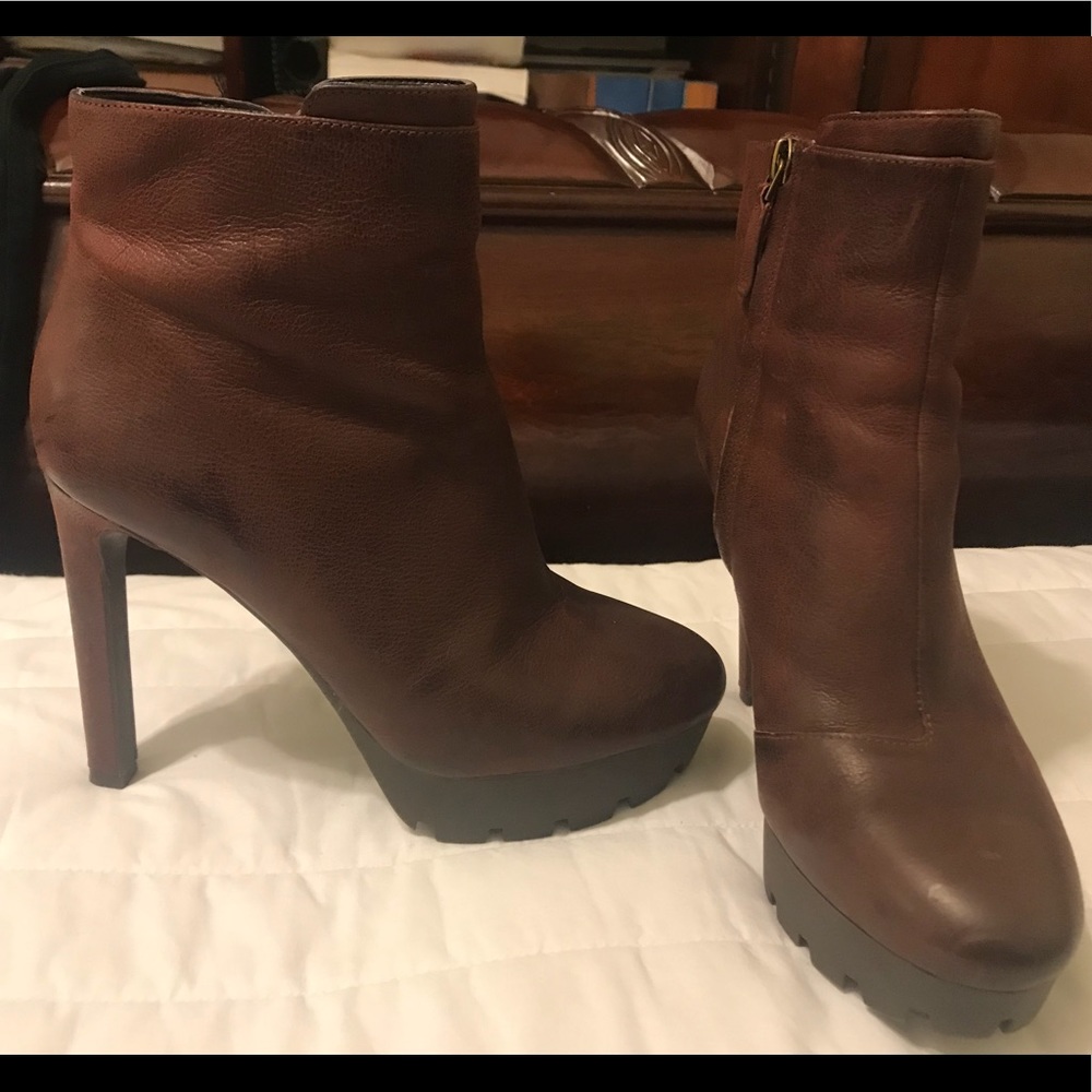 Brown Ankle Nine West Boots